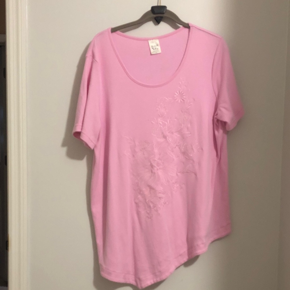 Blair Light Pink Short-Sleeve Scoop Neck Embroidered Tee
